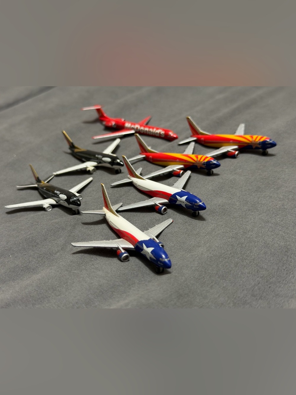 Herpa Wings Aircraft Lot 7PC -- Boeing Southwest Lone Star, Seaworld, McDonald’s - Picture 3 of 7